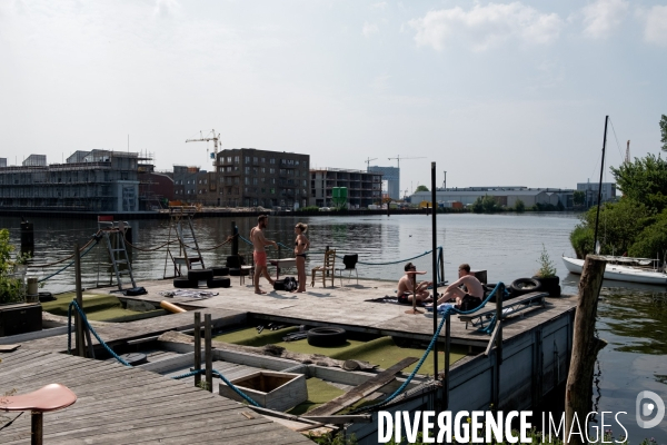 De Ceuvel, un écoquartier sur le port d Amsterdam.