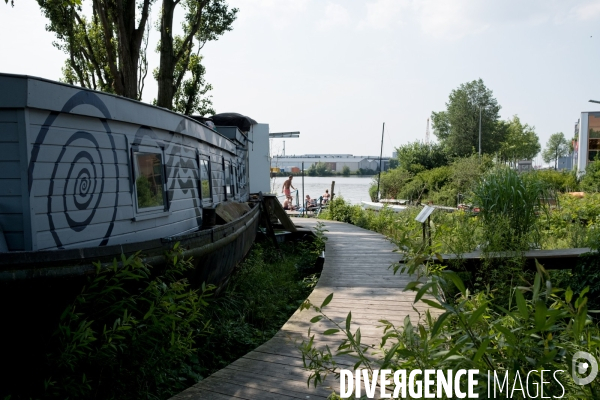 De Ceuvel, un écoquartier sur le port d Amsterdam.