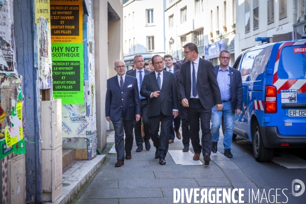 François Hollande et Bernard Cazeneuve à Cherbourg