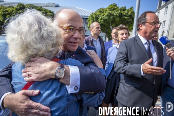 François Hollande et Bernard Cazeneuve à Cherbourg