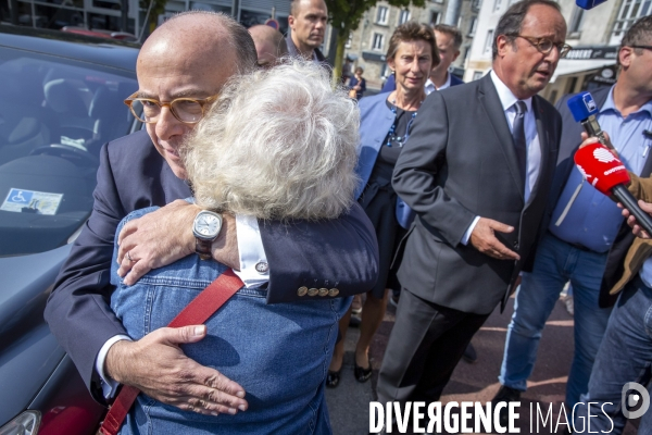 François Hollande et Bernard Cazeneuve à Cherbourg