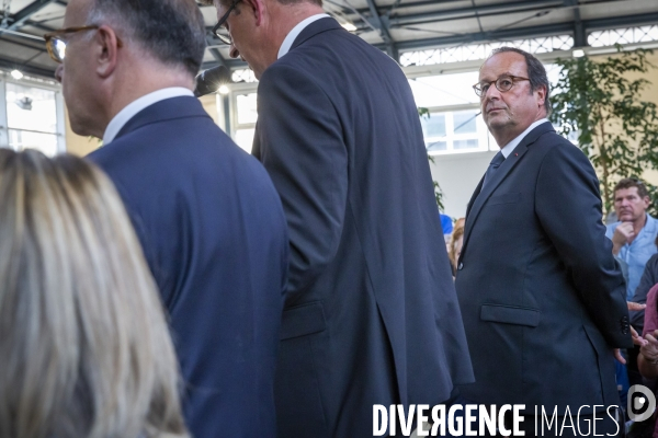 François Hollande et Bernard Cazeneuve à Cherbourg