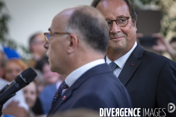 François Hollande et Bernard Cazeneuve à Cherbourg