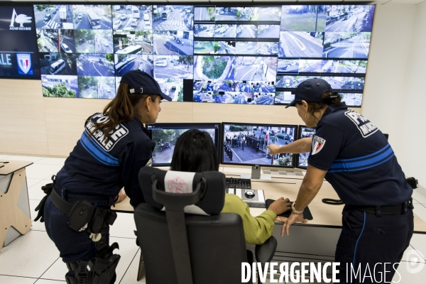 Salle de controle de la police municipale d  Aulnay-sous-Bois.