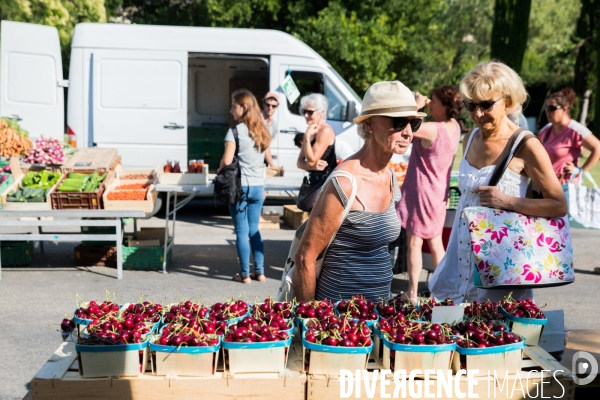 Marché de producteurs provencaux