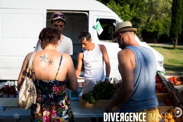 Marché de producteurs provencaux