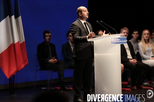 Discours de rentr¢e de marine le pen a frejus