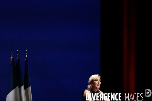 Discours de rentr¢e de marine le pen a frejus