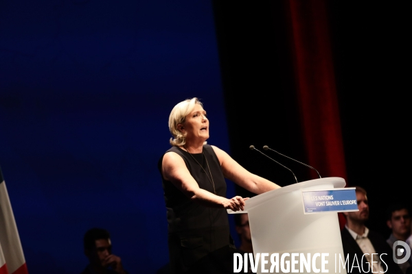 Discours de rentr¢e de marine le pen a frejus