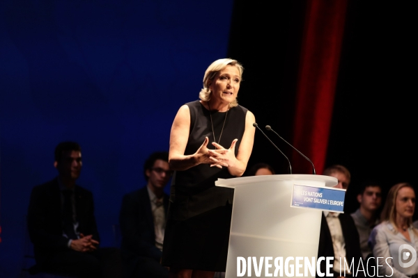 Discours de rentr¢e de marine le pen a frejus