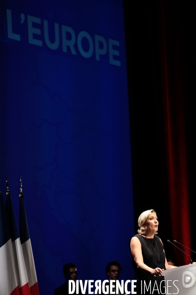 Discours de rentr¢e de marine le pen a frejus