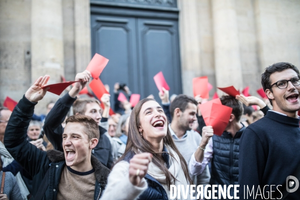 Manif pour tous devant le Comité consultatif national d éthique