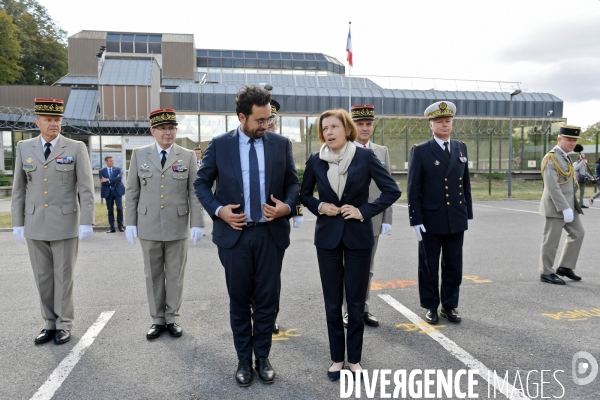 Déplacement de Florence Parly et Mounir Mahjoubi à la Direction interarmées des réseaux d infrastructure et des systèmes d information de la défense