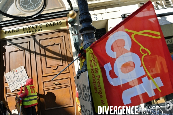 Grève et manifestation des femmes de chambre au Park Hyatt Vendôme