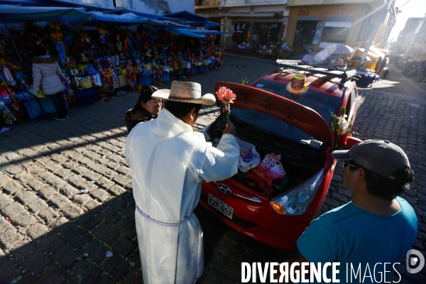 Baptême des voitures à Copacabana, Bolivie
