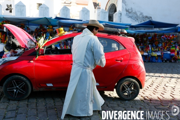 Baptême des voitures à Copacabana, Bolivie