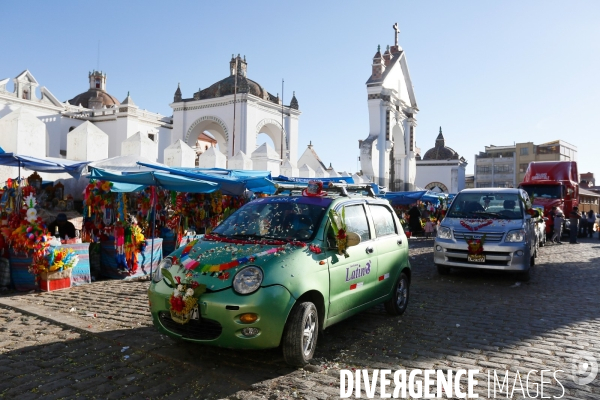Baptême des voitures à Copacabana, Bolivie