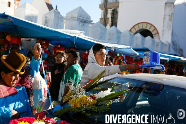 Baptême des voitures à Copacabana, Bolivie