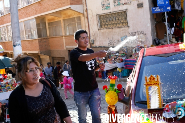 Baptême des voitures à Copacabana, Bolivie
