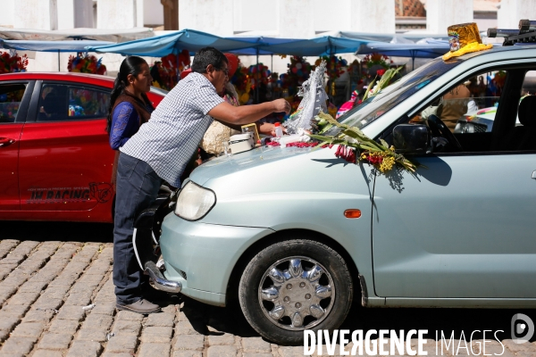 Baptême des voitures à Copacabana, Bolivie