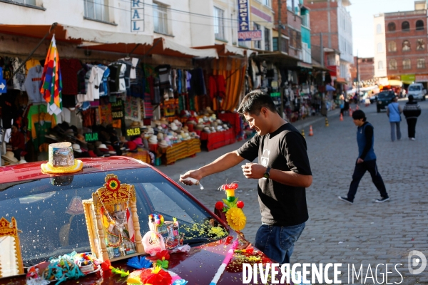 Baptême des voitures à Copacabana, Bolivie