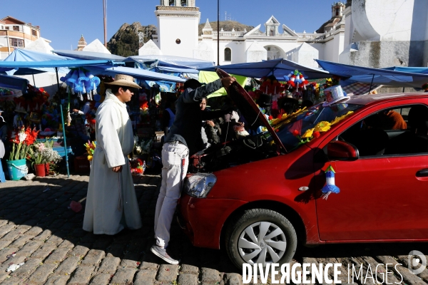 Baptême des voitures à Copacabana, Bolivie