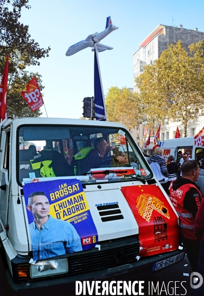 Manifestation contre la politique d  Emmanuel Macron