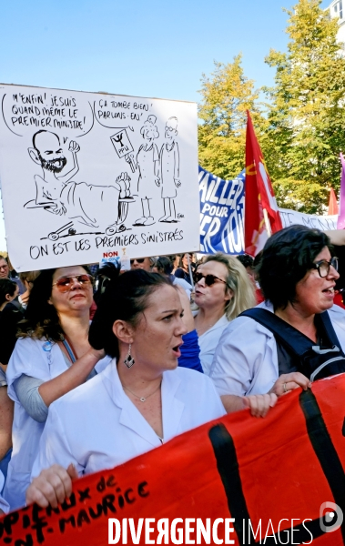 Manifestation contre la politique d  Emmanuel Macron