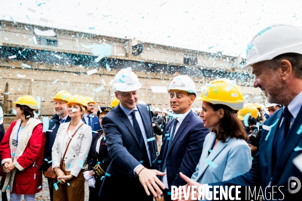 Sur les chantiers navals STX France de Saint-Nazaire.
