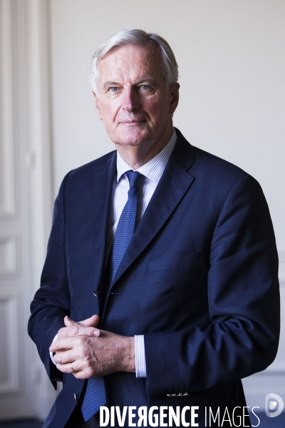 Portrait de Michel BARNIER dans les bureaux de la Commission Européenne à Paris.