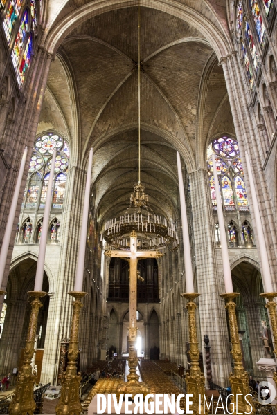 La basilique cathédrale de Saint-Denis, le cimetière des rois et reines de France.