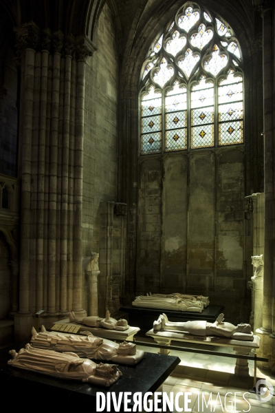 La basilique cathédrale de Saint-Denis, le cimetière des rois et reines de France.