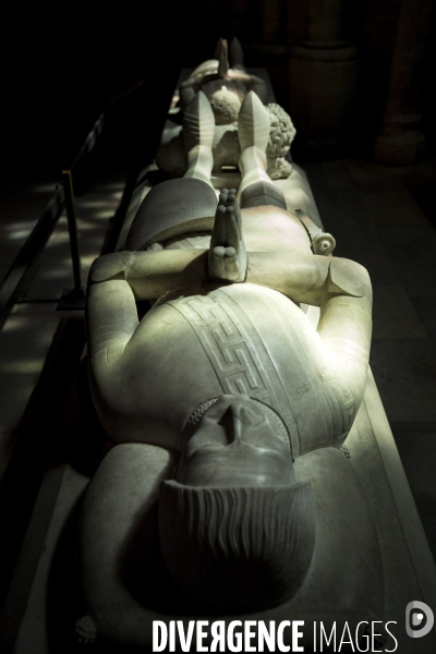 La basilique cathédrale de Saint-Denis, le cimetière des rois et reines de France.