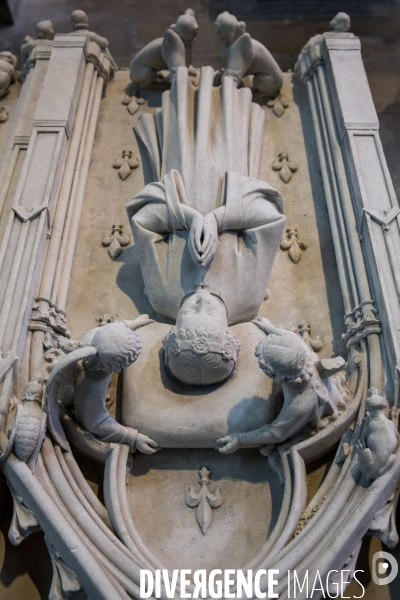 La basilique cathédrale de Saint-Denis, le cimetière des rois et reines de France.