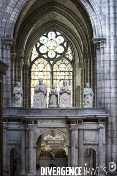 La basilique cathédrale de Saint-Denis, le cimetière des rois et reines de France.