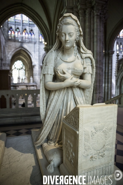 La basilique cathédrale de Saint-Denis, le cimetière des rois et reines de France.