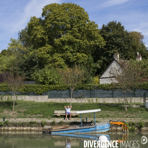 Au fil du canal de l ourcq.