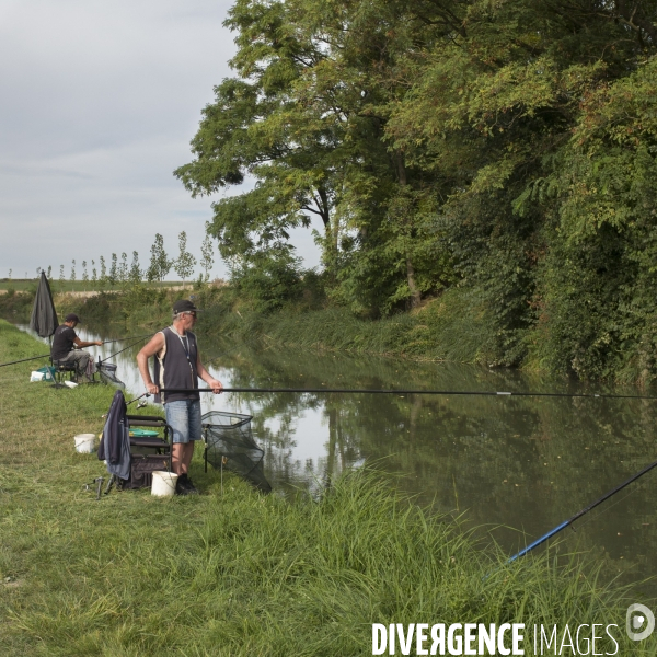 Au fil du canal de l ourcq.