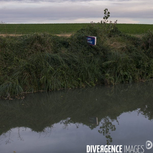 Au fil du canal de l ourcq.