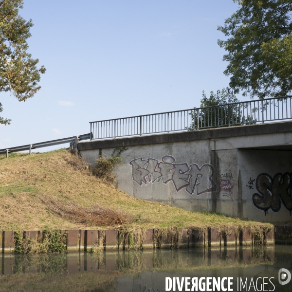 Au fil du canal de l ourcq.