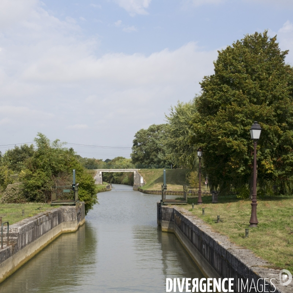 Au fil du canal de l ourcq.