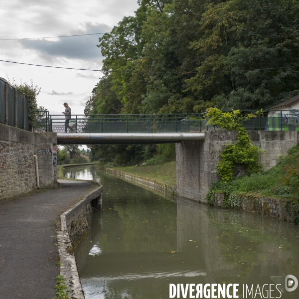 Au fil du canal de l ourcq.