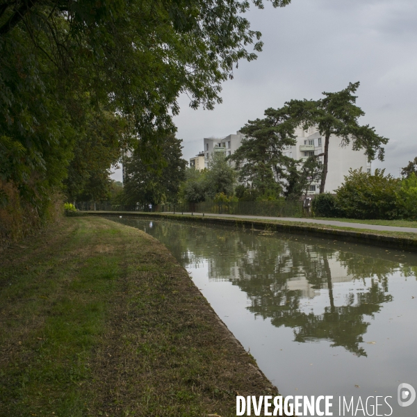 Au fil du canal de l ourcq.