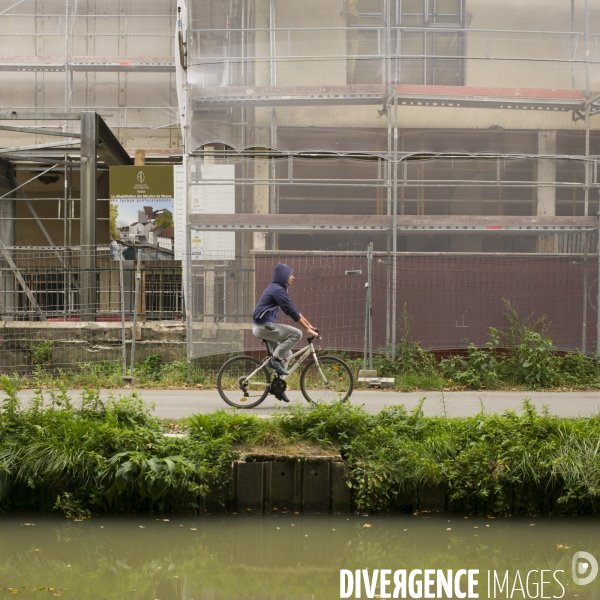 Au fil du canal de l ourcq.