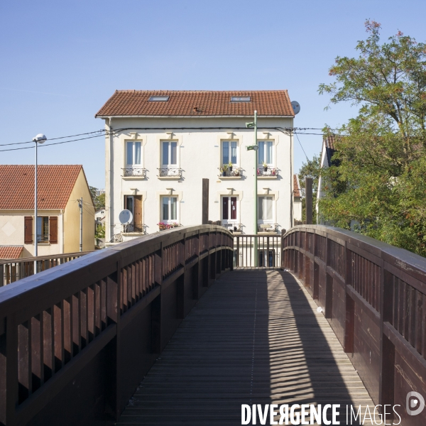 Au fil du canal de l ourcq.