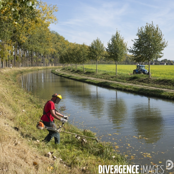 Au fil du canal de l ourcq.