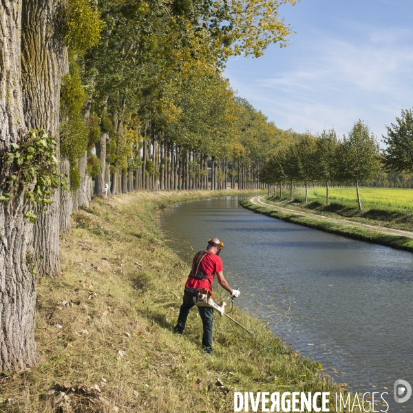 Au fil du canal de l ourcq.