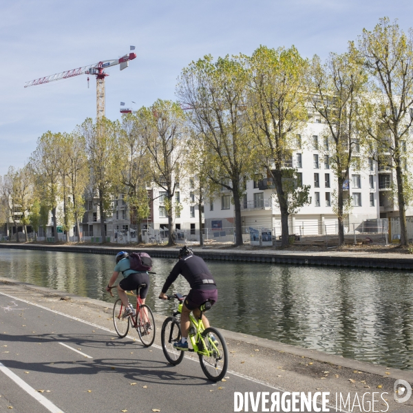 Au fil du canal de l ourcq.