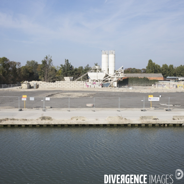 Au fil du canal de l ourcq.