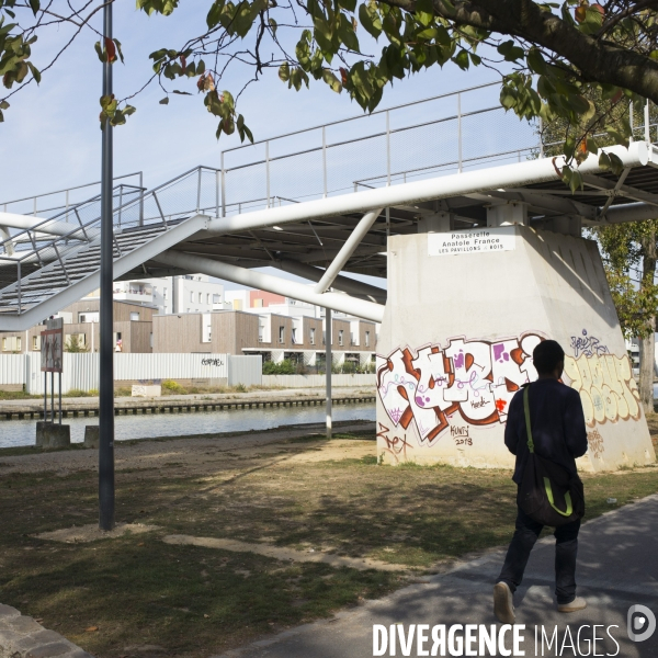 Au fil du canal de l ourcq.